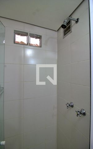 Apartamento para alugar com 50m², 2 quartos e 1 vaga Apartamento para alugar com 50m², 2 quartos e 1 vagaBanheiro