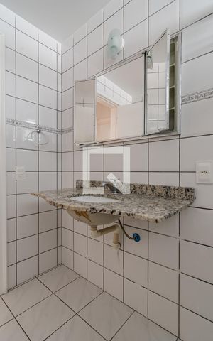 Apartamento à venda com 107m², 2 quartos e 1 vagaBanheiro da suíte
