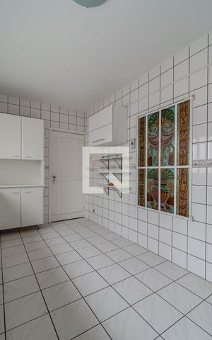 Apartamento à venda com 107m², 2 quartos e 1 vagaCozinha