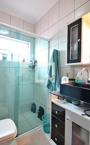 Casa à venda com 213m², 4 quartos e 2 vagasQuarto 1 - Suíte Banheiro 