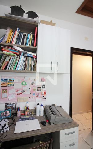 Casa à venda com 213m², 4 quartos e 2 vagasQuarto 4