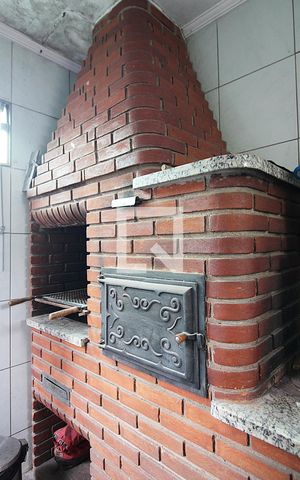 Casa à venda com 213m², 4 quartos e 2 vagasÁrea  Churrasqueira