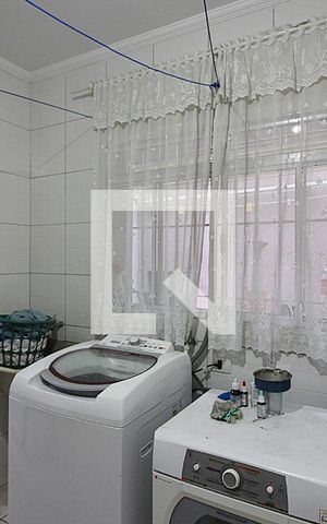 Casa à venda com 213m², 4 quartos e 2 vagasÁrea de Serviço