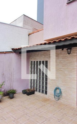 Casa à venda com 213m², 4 quartos e 2 vagasSala Sacada 