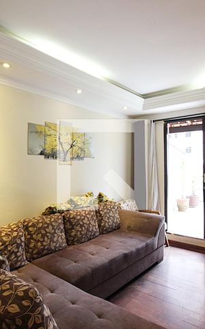 Casa à venda com 213m², 4 quartos e 2 vagasSala 