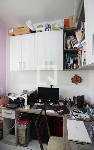 Casa à venda com 213m², 4 quartos e 2 vagasQuarto 4