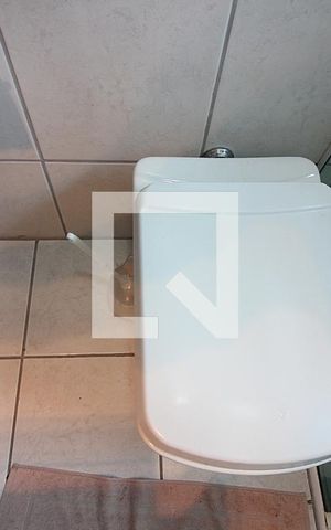 Casa à venda com 213m², 4 quartos e 2 vagasQuarto 1 - Suíte Banheiro 