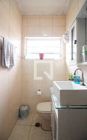 Casa à venda com 213m², 4 quartos e 2 vagasBanheiro Social