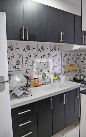 Apartamento para alugar com 57m², 2 quartos e 1 vagaCozinha