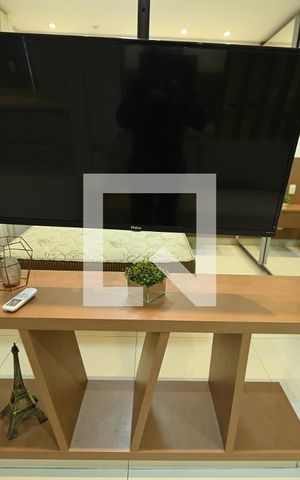 Studio para alugar com 40m², 1 quarto e 1 vaga Studio para alugar com 40m², 1 quarto e 1 vagaStudio