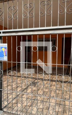 Casa à venda com 120m², 3 quartos e 1 vaga Casa à venda com 120m², 3 quartos e 1 vagaFachada