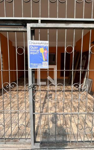 Casa à venda com 120m², 3 quartos e 1 vaga Casa à venda com 120m², 3 quartos e 1 vagaFachada
