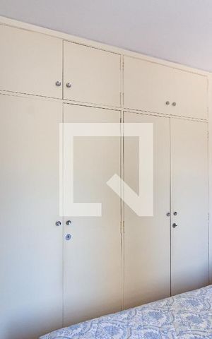 Casa à venda com 199m², 3 quartos e 2 vagas Casa à venda com 199m², 3 quartos e 2 vagasSuíte