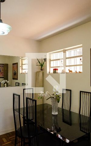 Casa à venda com 199m², 3 quartos e 2 vagas Casa à venda com 199m², 3 quartos e 2 vagasSala