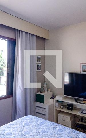 Casa à venda com 199m², 3 quartos e 2 vagas Casa à venda com 199m², 3 quartos e 2 vagasSuíte