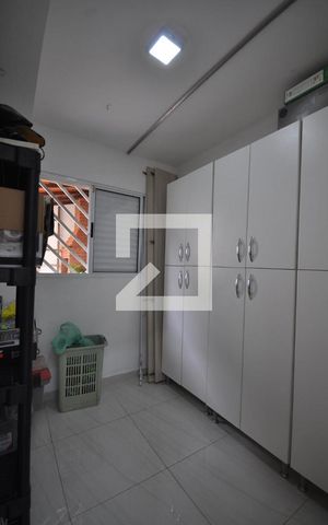 Casa à venda com 164m², 3 quartos e 4 vagasQuarto de Serviço