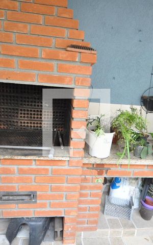 Casa à venda com 164m², 3 quartos e 4 vagasChurrasqueira