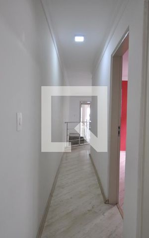 Casa à venda com 164m², 3 quartos e 4 vagasCorredor