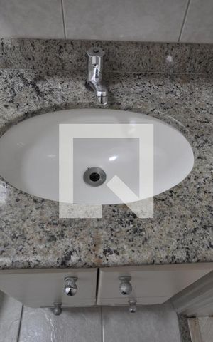Casa à venda com 164m², 3 quartos e 4 vagasBanheiro