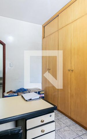 Casa à venda com 384m², 8 quartos e 4 vagas Casa à venda com 384m², 8 quartos e 4 vagasDormitório 1