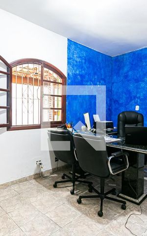 Casa à venda com 384m², 8 quartos e 4 vagas Casa à venda com 384m², 8 quartos e 4 vagasDormitório 2