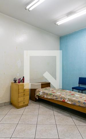Casa à venda com 384m², 8 quartos e 4 vagas Casa à venda com 384m², 8 quartos e 4 vagasDormitório 7