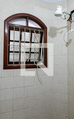 Casa à venda com 384m², 8 quartos e 4 vagas Casa à venda com 384m², 8 quartos e 4 vagasBanheiro 3
