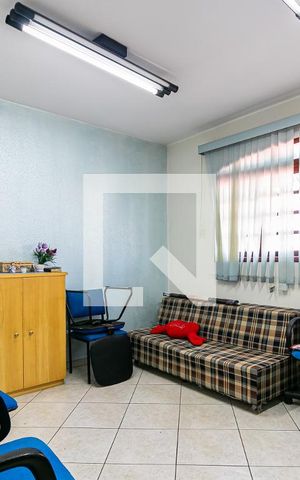 Casa à venda com 384m², 8 quartos e 4 vagas Casa à venda com 384m², 8 quartos e 4 vagasDormitório 8