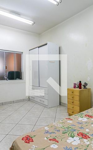Casa à venda com 384m², 8 quartos e 4 vagas Casa à venda com 384m², 8 quartos e 4 vagasDormitório 7