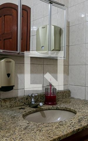 Casa à venda com 384m², 8 quartos e 4 vagas Casa à venda com 384m², 8 quartos e 4 vagasBanheiro 3