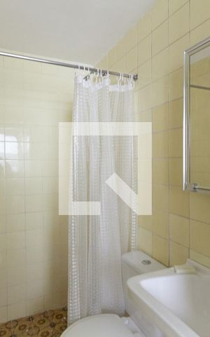 Apartamento para alugar com 127m², 3 quartos e 1 vaga Apartamento para alugar com 127m², 3 quartos e 1 vagaBanheiro de serviço