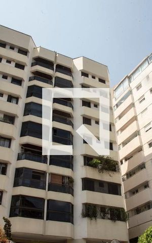 Apartamento à venda com 190m², 4 quartos e 4 vagas Apartamento à venda com 190m², 4 quartos e 4 vagasFachada