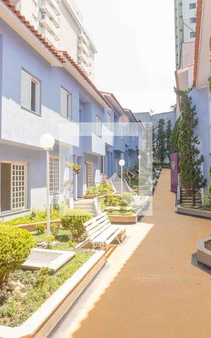 Casa de condomínio à venda com 140m², 3 quartos e 2 vagas Casa de condomínio à venda com 140m², 3 quartos e 2 vagasÁrea comum