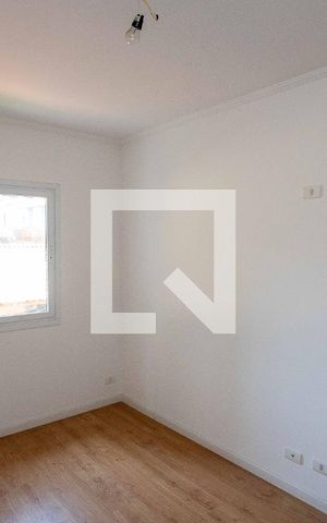 Casa à venda com 140m², 3 quartos e 2 vagas Casa à venda com 140m², 3 quartos e 2 vagasQuarto Suíte
