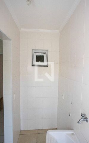 Casa à venda com 140m², 3 quartos e 2 vagas Casa à venda com 140m², 3 quartos e 2 vagasÁrea de Serviço