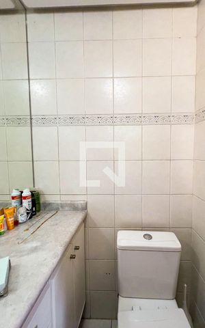 Apartamento à venda com 57m², 2 quartos e 2 vagasBanheiro da Suíte