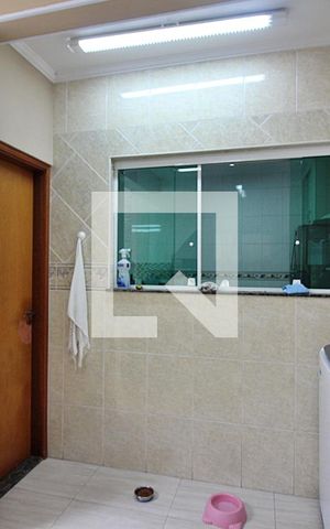 Casa à venda com 196m², 3 quartos e 4 vagasÁrea de Serviço e churrasqueira
