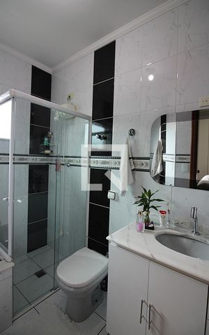 Casa à venda com 196m², 3 quartos e 4 vagasBanheiro Quarto 1 