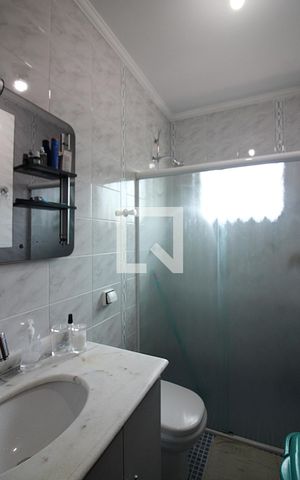 Casa à venda com 196m², 3 quartos e 4 vagasBanheiro Social