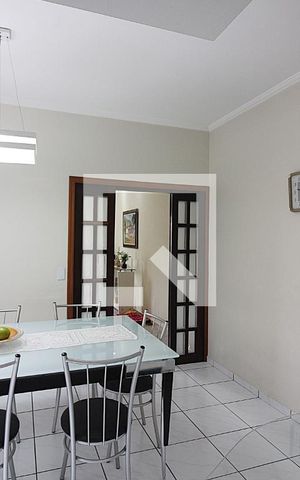 Casa à venda com 196m², 3 quartos e 4 vagasCopa e Cozinha