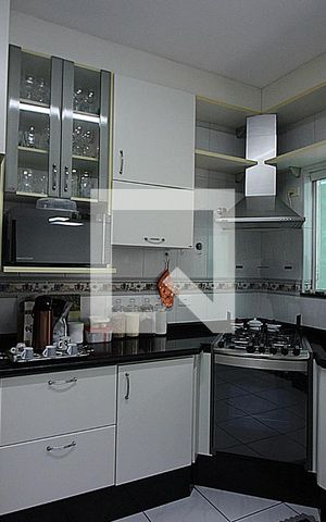 Casa à venda com 196m², 3 quartos e 4 vagasCopa e Cozinha