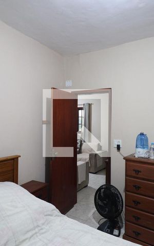 Casa à venda com 100m², 2 quartos e 2 vagasQuarto 1