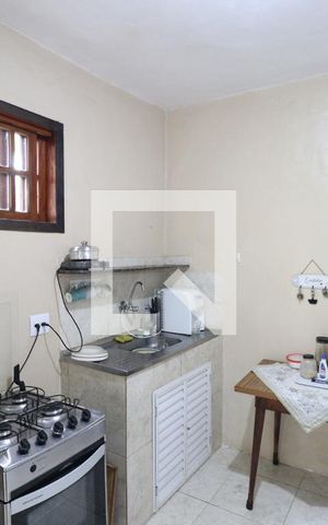Casa à venda com 100m², 2 quartos e 2 vagasCozinha