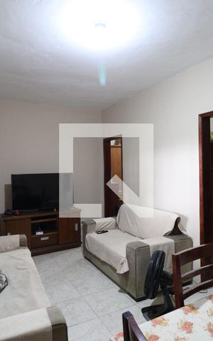 Casa à venda com 100m², 2 quartos e 2 vagasSala