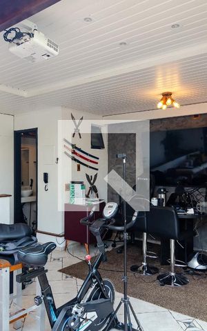 Apartamento à venda com 154m², 2 quartos e 2 vagas Apartamento à venda com 154m², 2 quartos e 2 vagasCobertura