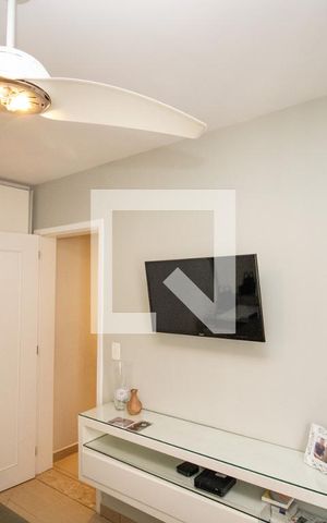 Apartamento à venda com 130m², 3 quartos e 3 vagas Apartamento à venda com 130m², 3 quartos e 3 vagasSuíte