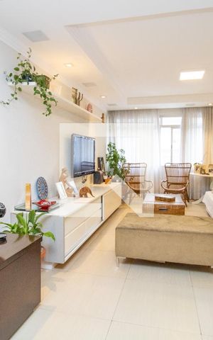 Apartamento à venda com 130m², 3 quartos e 3 vagas Apartamento à venda com 130m², 3 quartos e 3 vagasSala