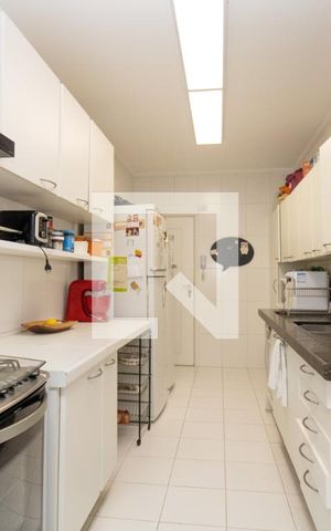 Apartamento à venda com 130m², 3 quartos e 3 vagas Apartamento à venda com 130m², 3 quartos e 3 vagasCozinha