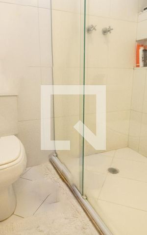 Apartamento à venda com 130m², 3 quartos e 3 vagas Apartamento à venda com 130m², 3 quartos e 3 vagasBanheiro 2
