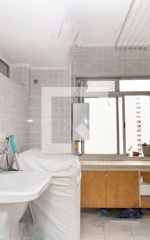Apartamento à venda com 130m², 3 quartos e 3 vagas Apartamento à venda com 130m², 3 quartos e 3 vagasÁrea de serviço